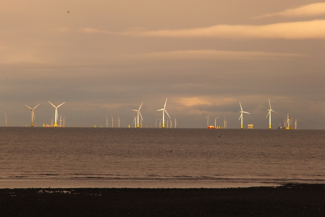 洋上風力発電の発電量はどれくらい？日本、海外の現状と今後の動向を解説